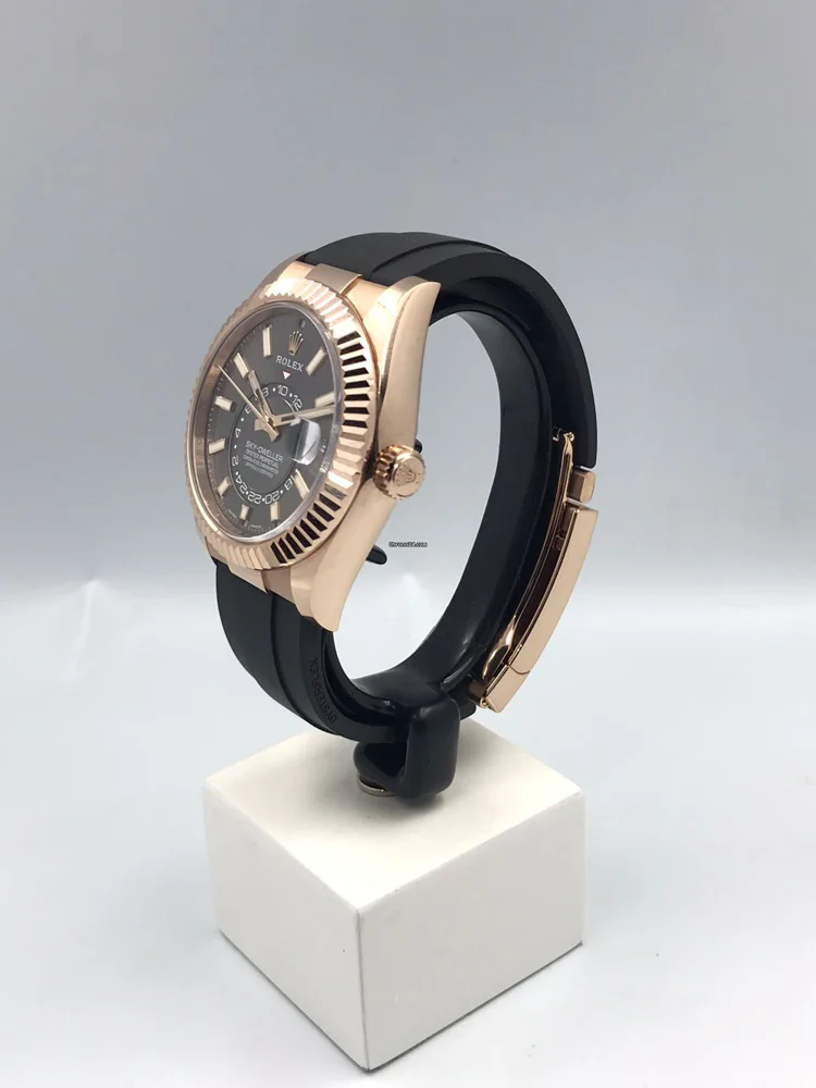 Rolex Sky-Dweller box and papers 2021